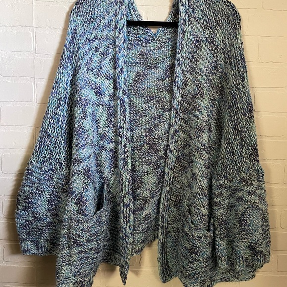 Cozy Blue Knit Handmade Sweater - Picture 1 of 2